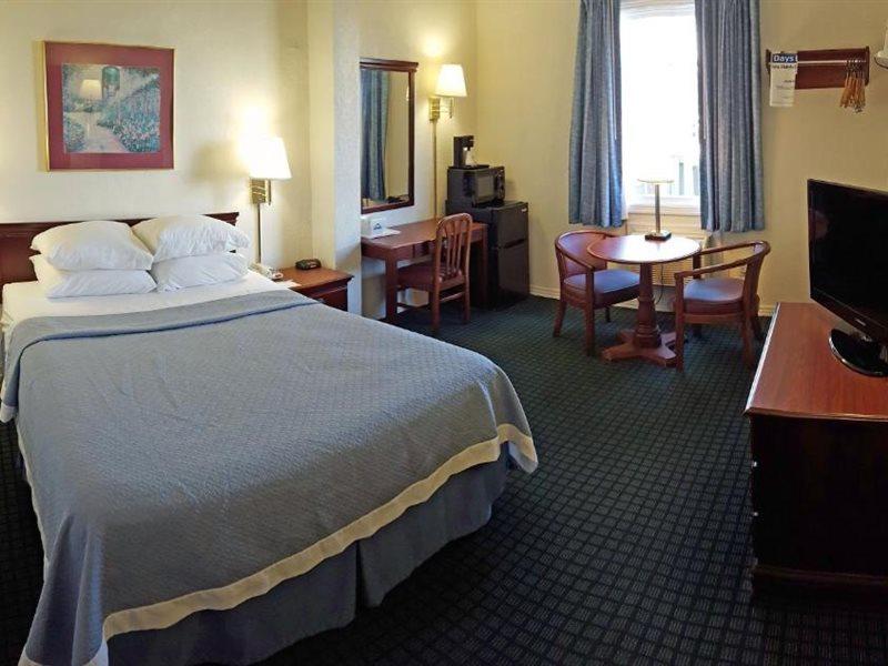 Days Inn By Wyndham Kill Devil Hills Oceanfront - Wilbur Εξωτερικό φωτογραφία