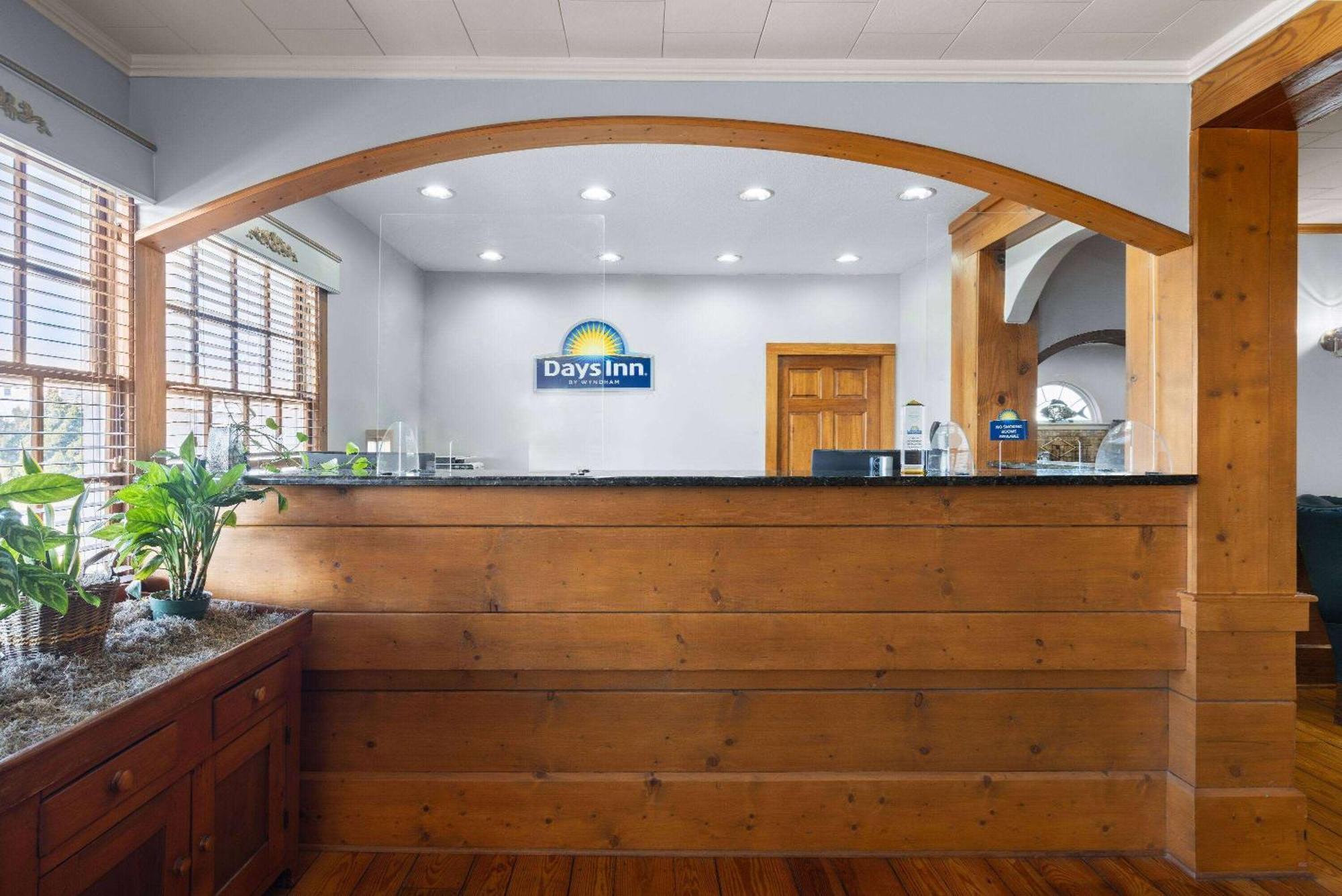 Days Inn By Wyndham Kill Devil Hills Oceanfront - Wilbur Εξωτερικό φωτογραφία