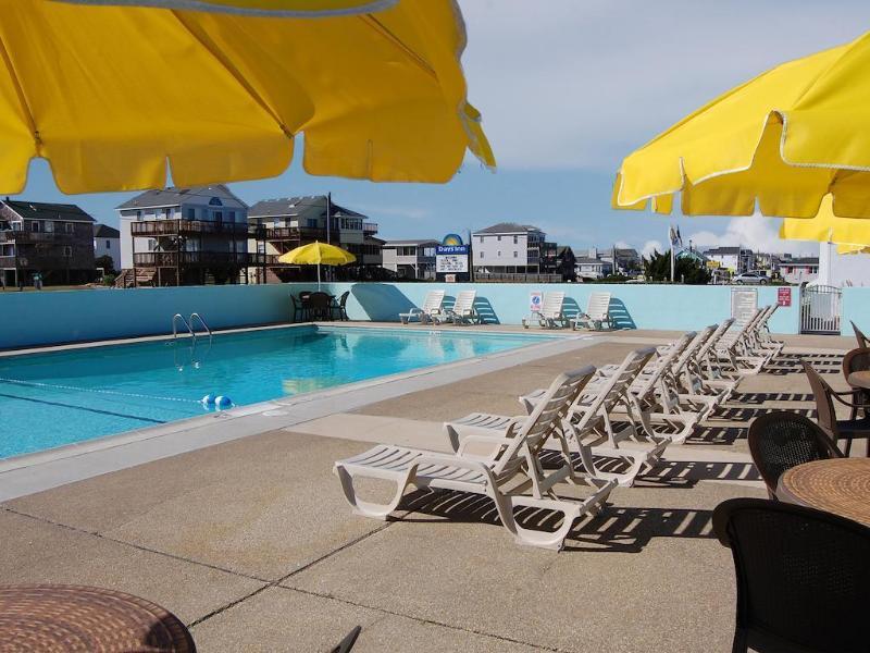 Days Inn By Wyndham Kill Devil Hills Oceanfront - Wilbur Εξωτερικό φωτογραφία